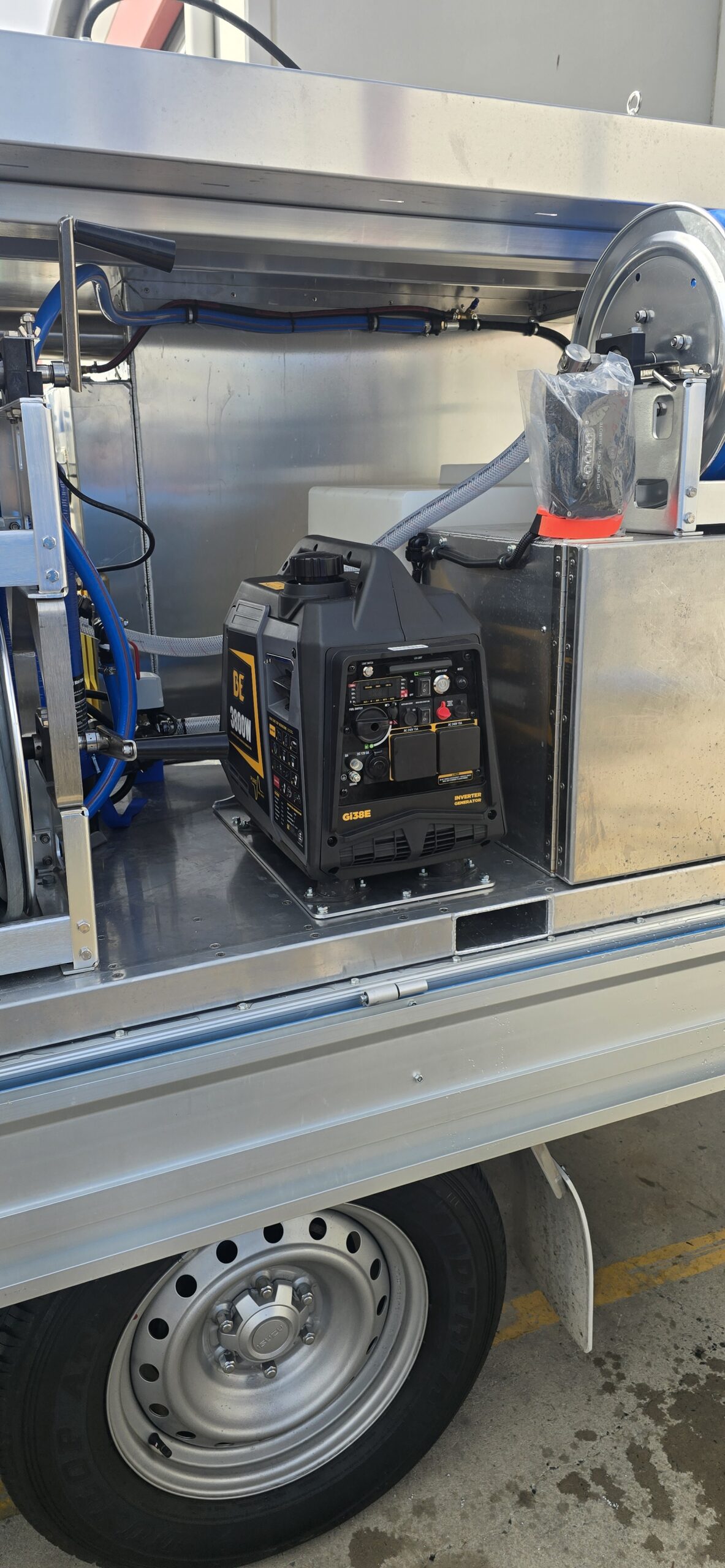 3,800W Inverter Generator with custom mounting kit - Image 4
