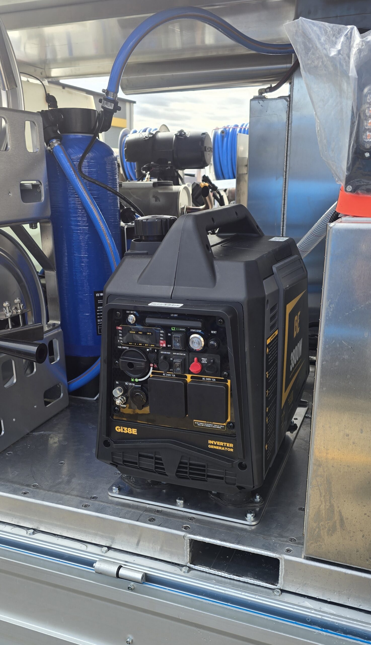 3,800W Inverter Generator with custom mounting kit - Image 2